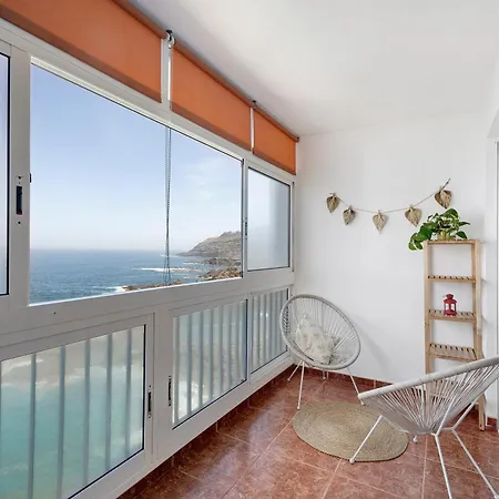 Luna تاكورونتي